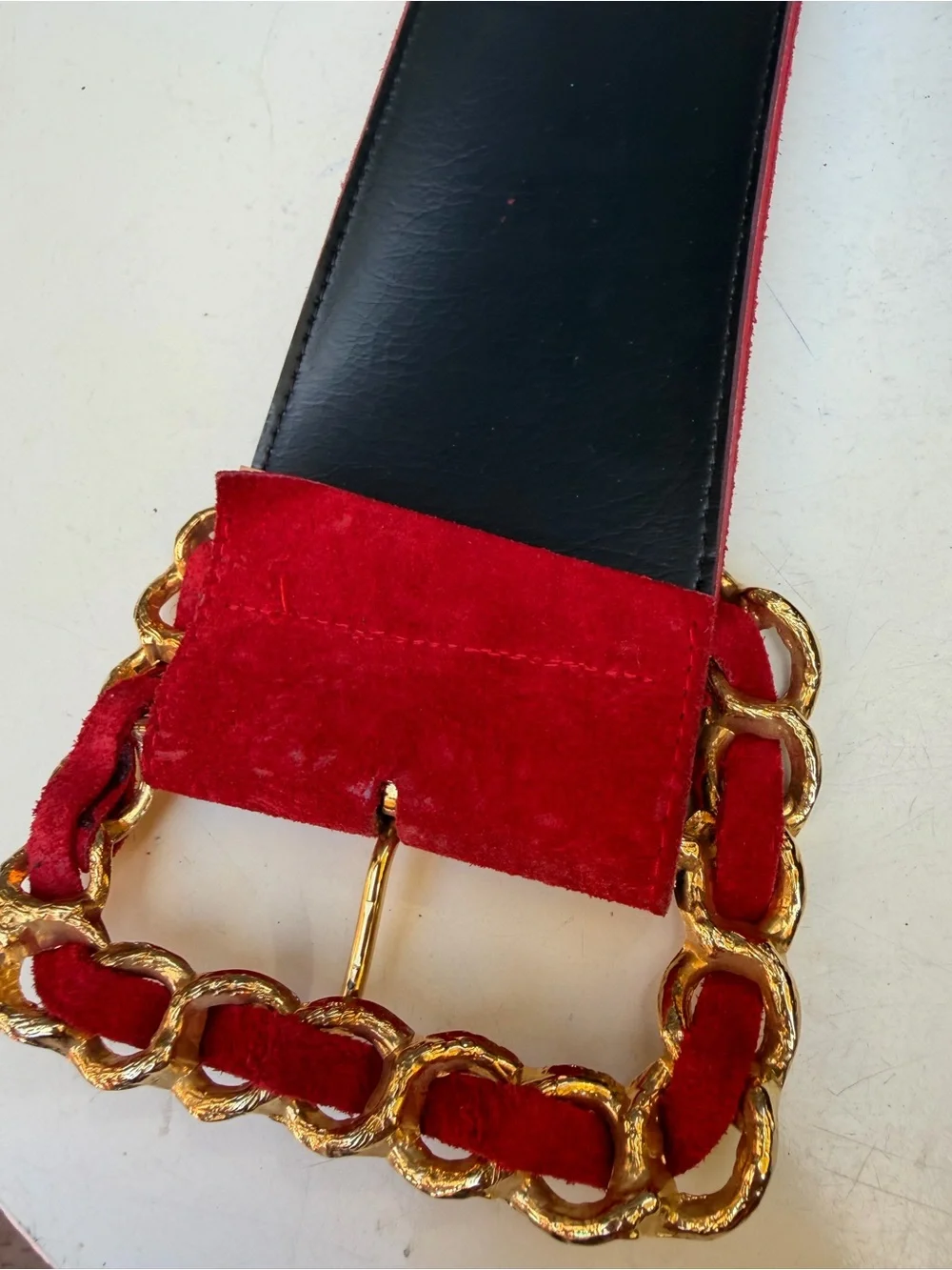 Vintage red suede belt gold braid buckle Sz M The Limited fit 27/31”